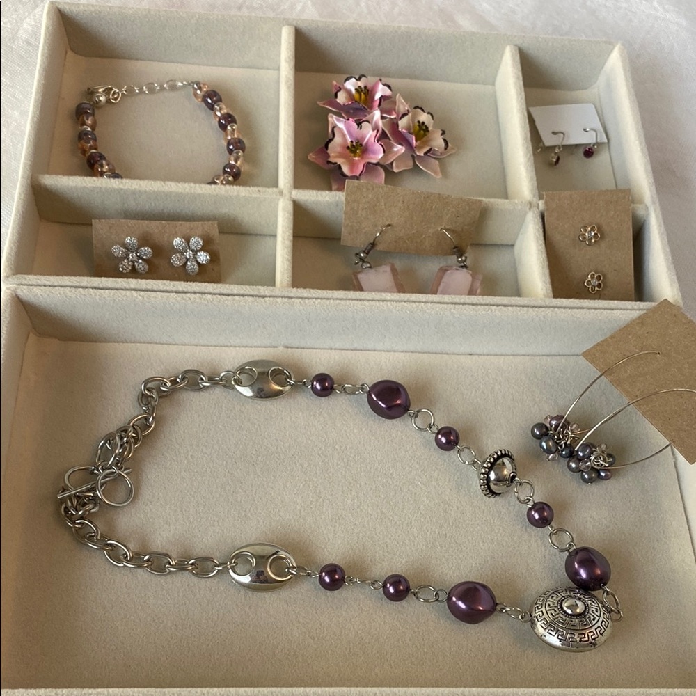 Stunning Purple and Silver Necklace Set